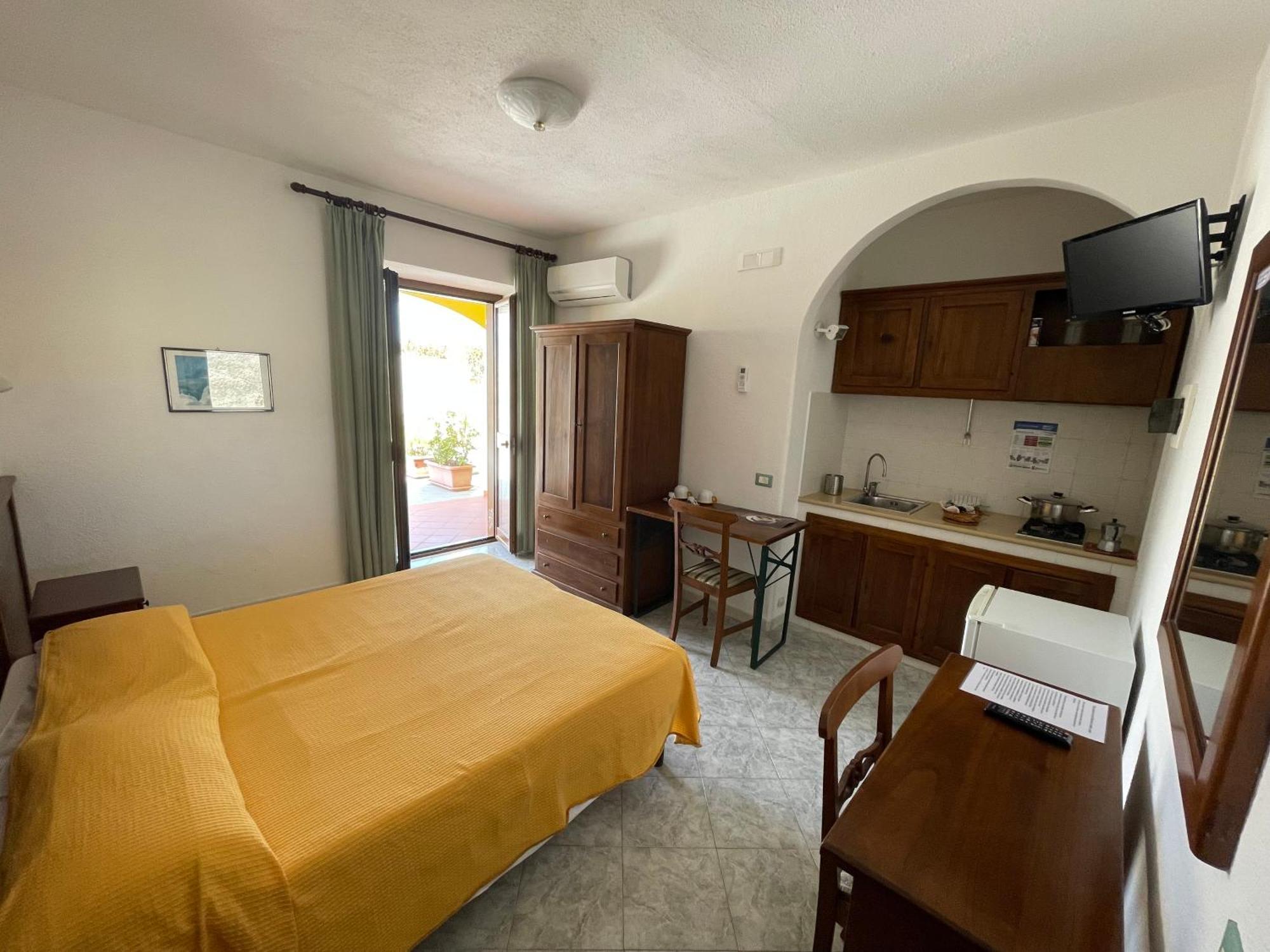 Residence Andrea A Mare Forio  Exterior photo
